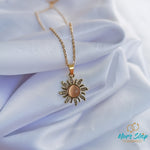 Cargar imagen en el visor de la galería, Collar trendy sol
